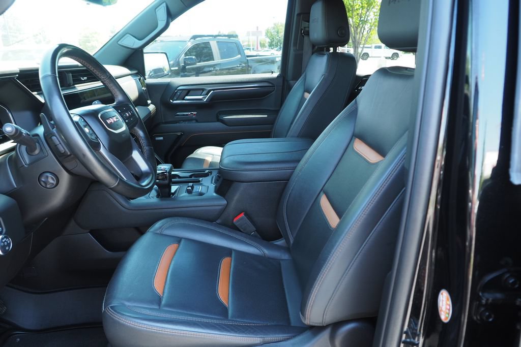 Used 2024 GMC Sierra 1500 AT4 w/ Technology Package AWD/4WD image 14
