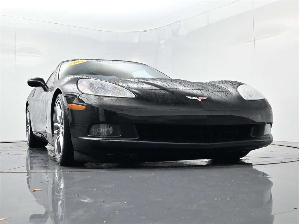 Used 2005 Chevrolet Corvette Coupe w/ Preferred Equipment Group image 29