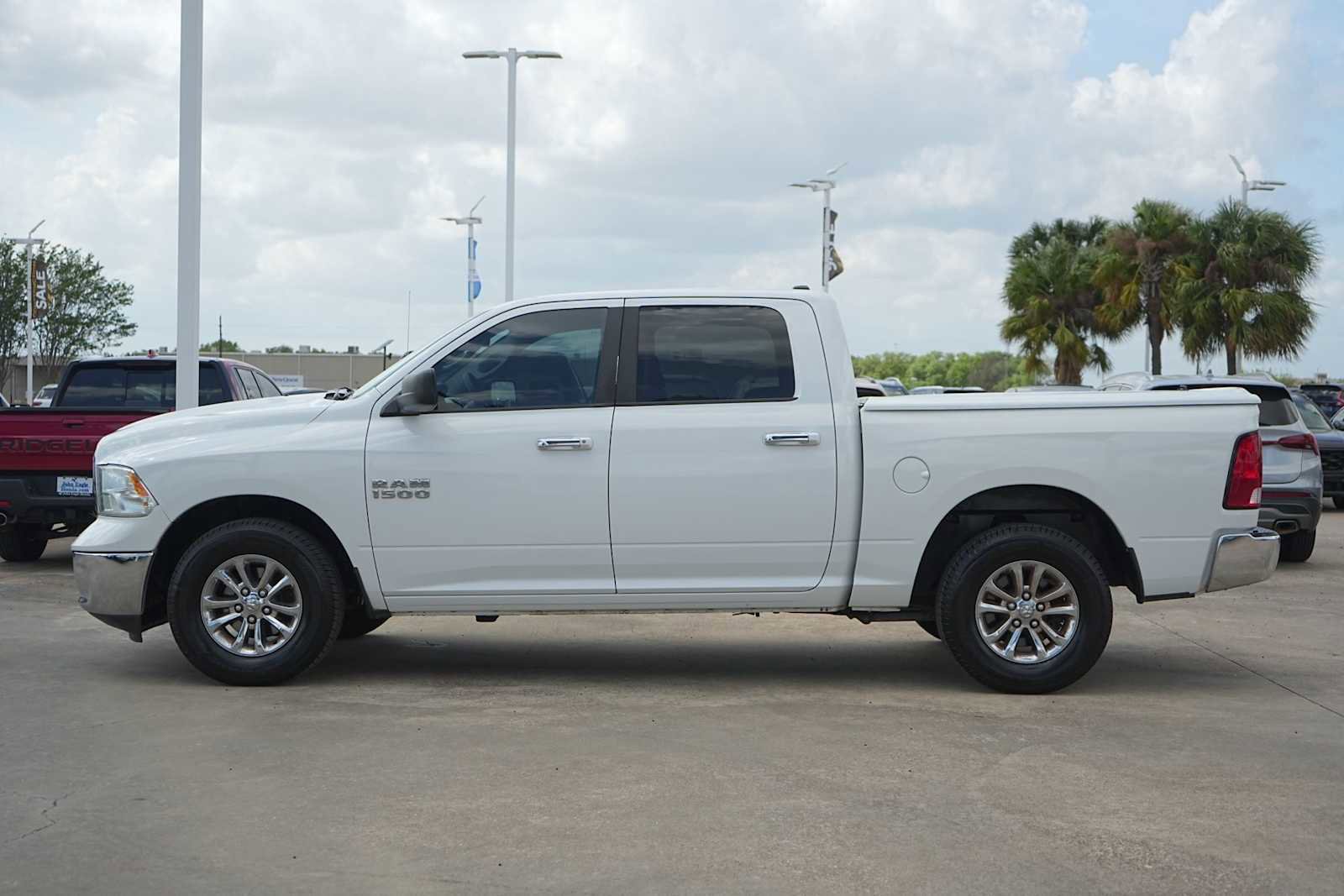 Used 2014 RAM 1500 Classic SLT image 3