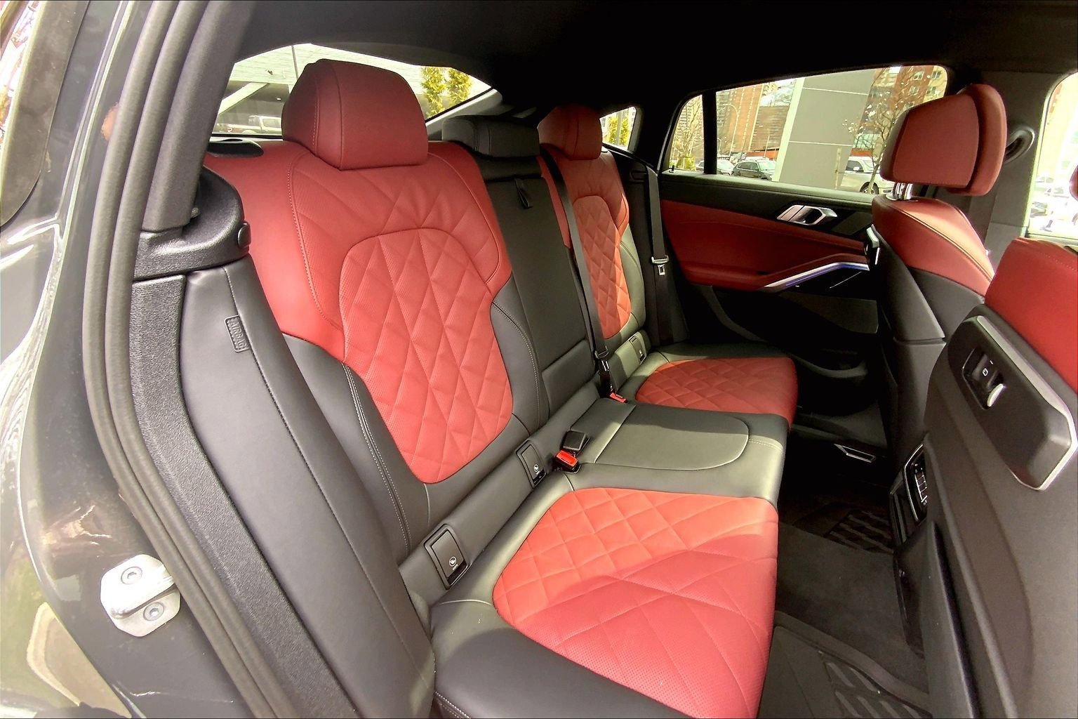 Used 2026 BMW X6 xDrive40i w/ Climate Comfort Package image 19