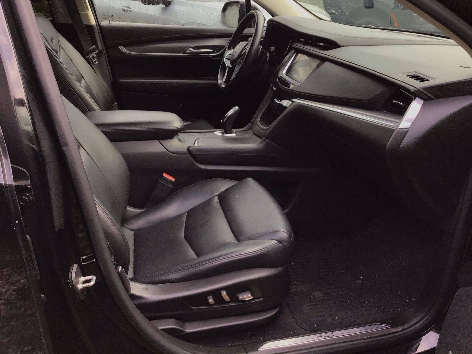 Used 2019 Cadillac XT5 Luxury FWD image 7