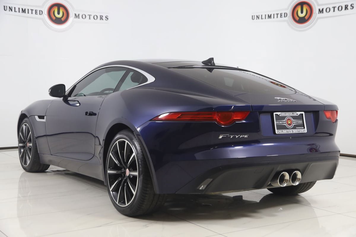 Used 2016 Jaguar F-TYPE Coupe image 4