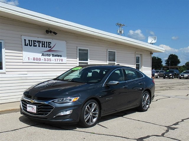 Used 2019 Chevrolet Malibu Premier w/ Sun and Wheel Package image 2