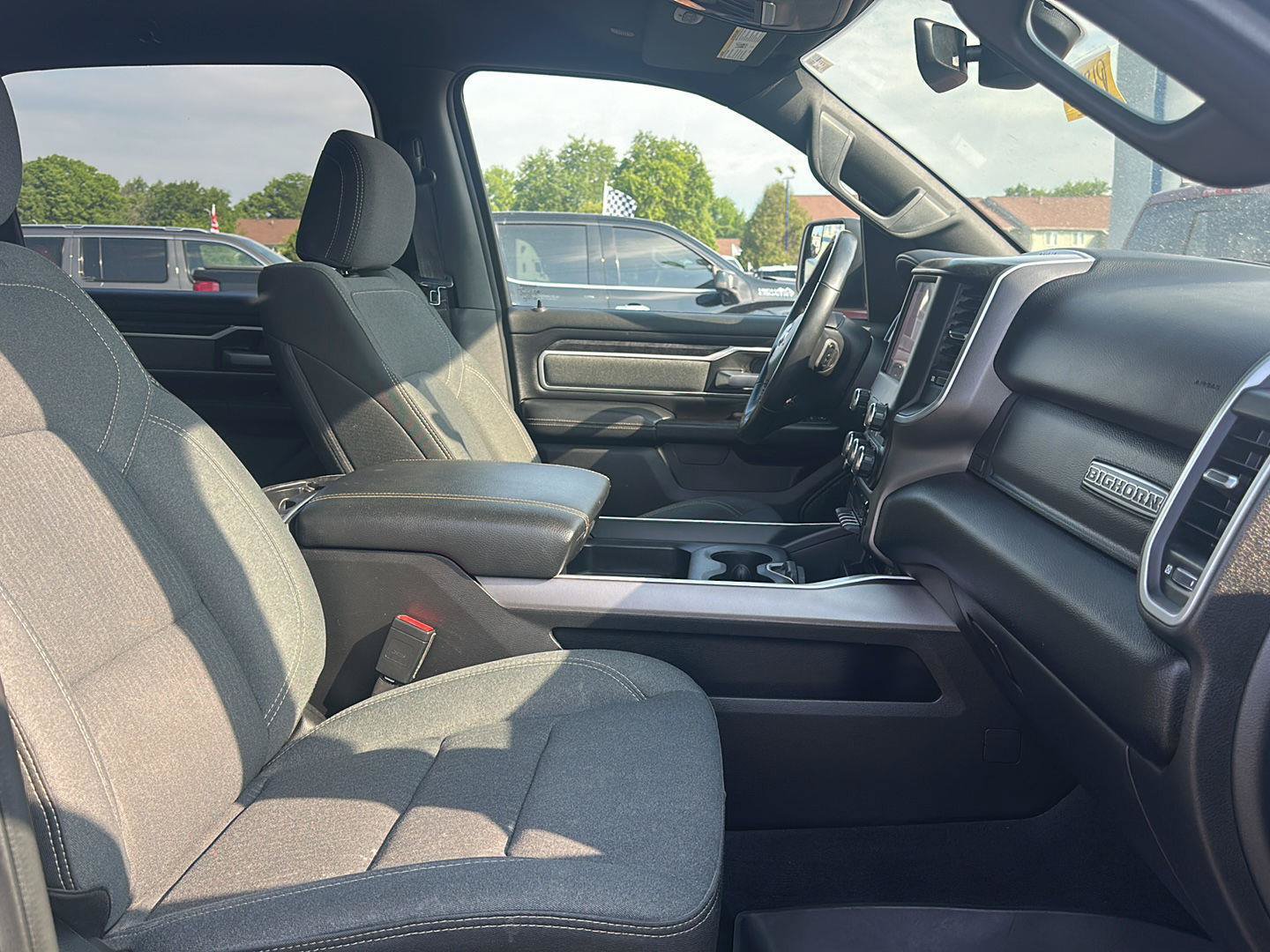 Used 2022 RAM 1500 Big Horn AWD/4WD image 15