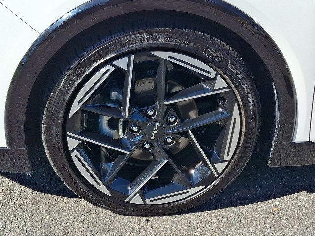 Used 2025 Kia K4 EX w/ GT-Line Premium Package FWD image 8