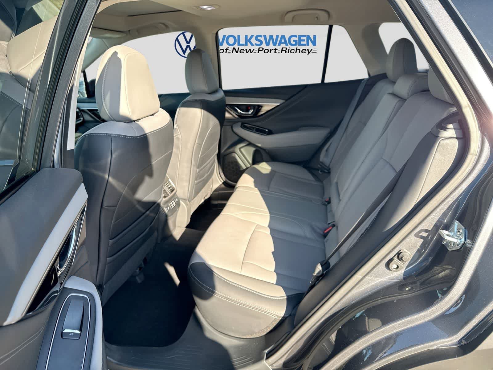 Used 2025 Subaru Outback Limited AWD/4WD image 26