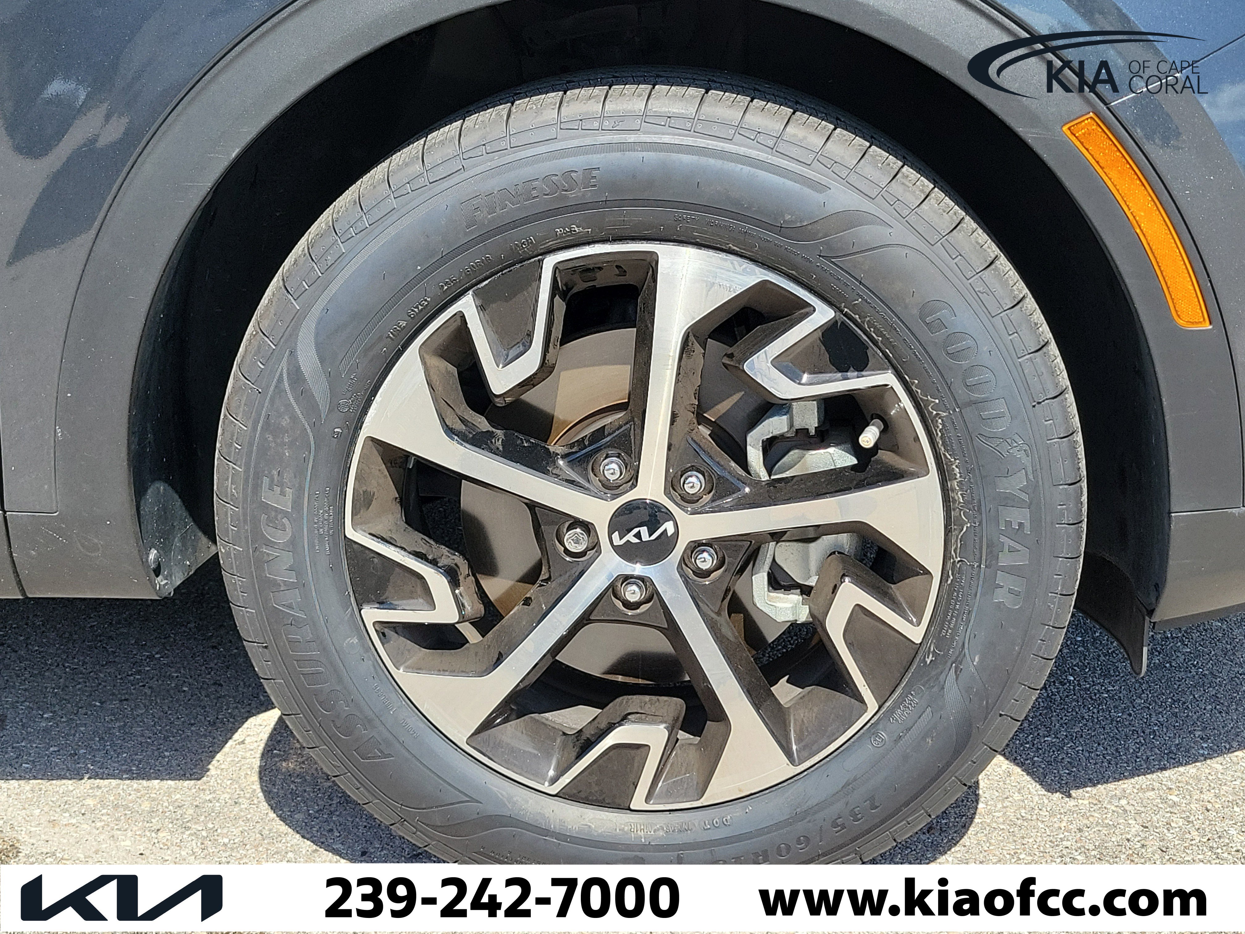 Certified 2023 Kia Sportage EX image 5