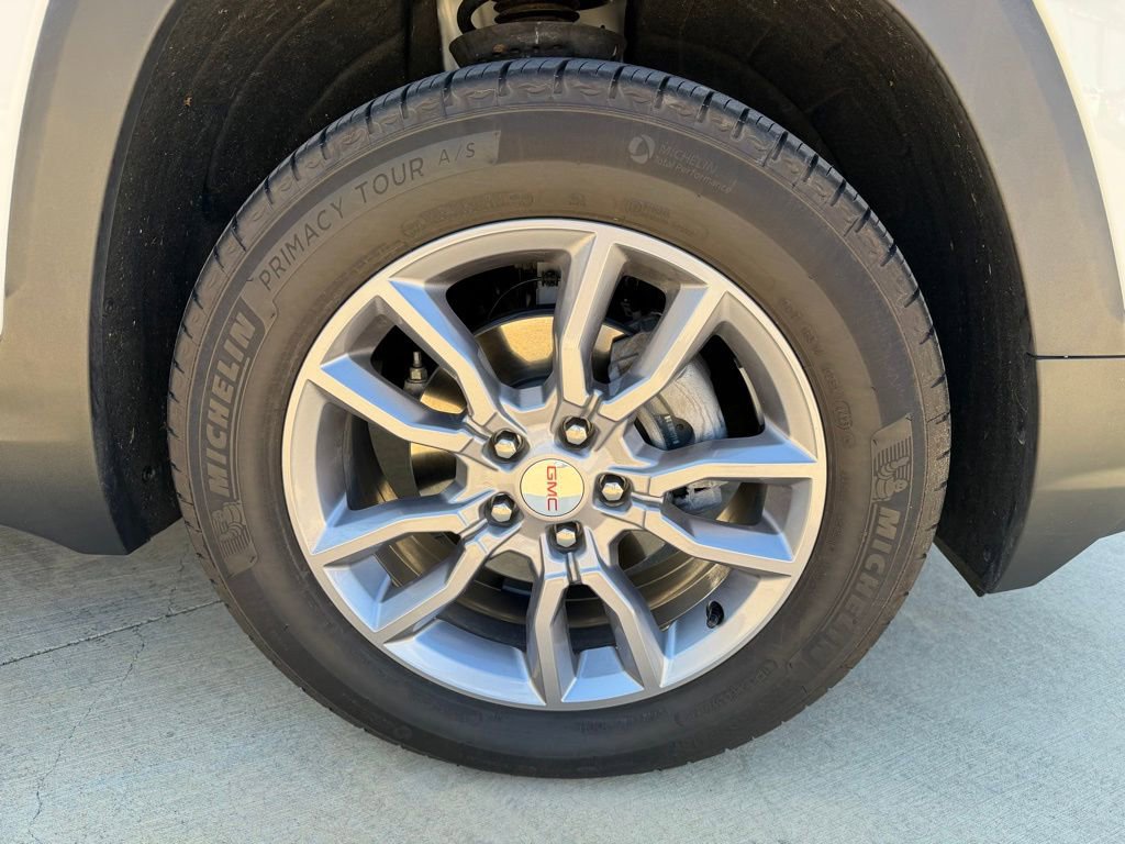 Used 2024 GMC Terrain SLT image 9
