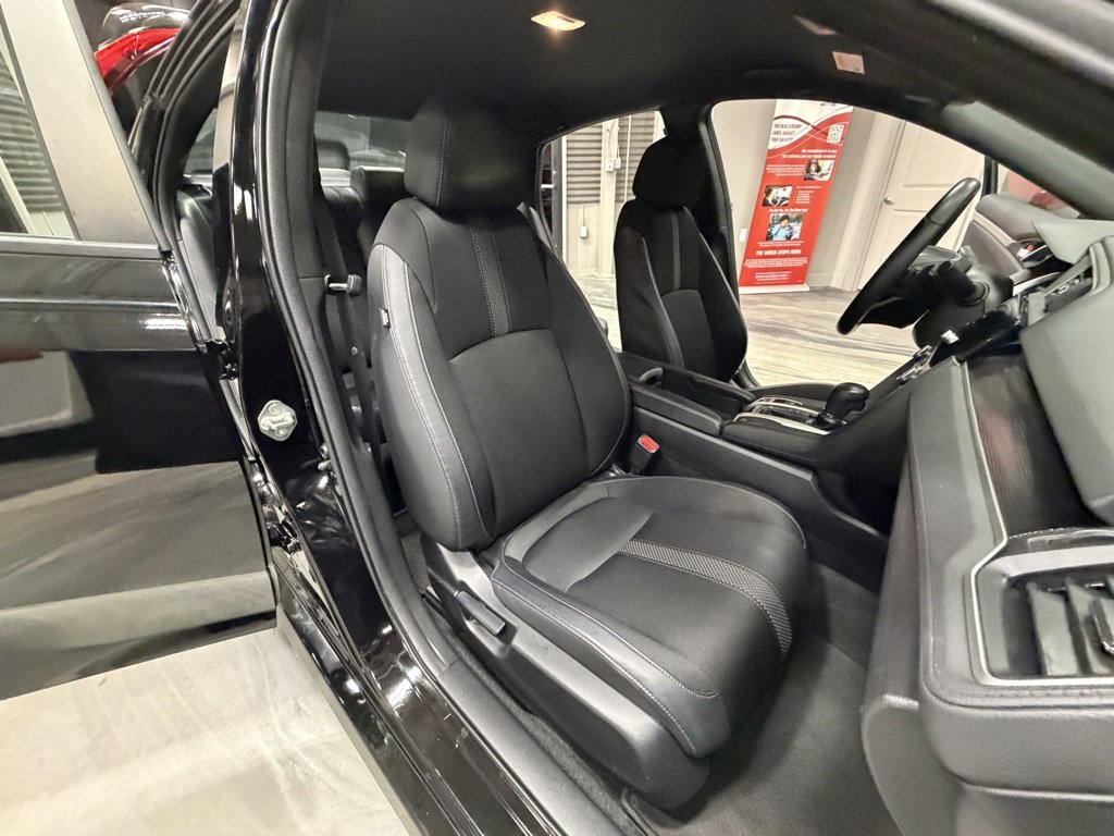 Used 2019 Honda Civic Sport image 5