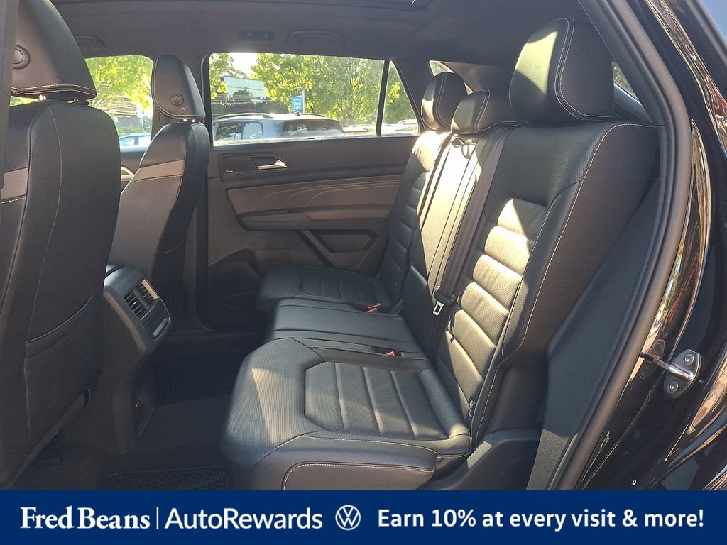 Certified 2023 Volkswagen Atlas Cross Sport SEL Premium R-Line AWD/4WD image 14