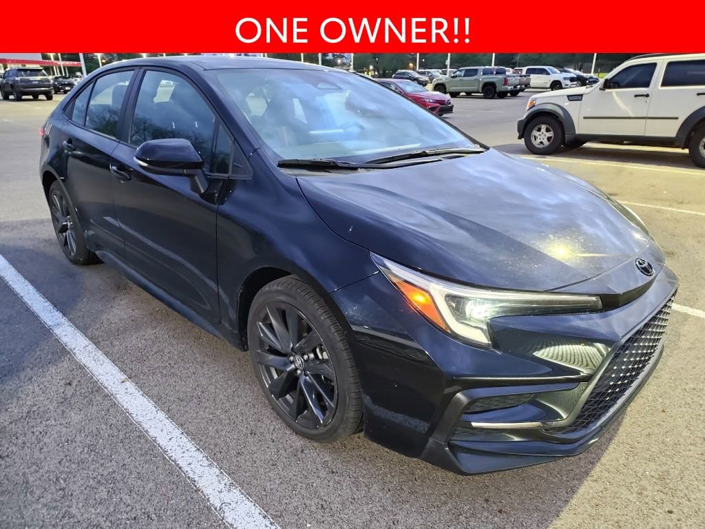 Used 2023 Toyota Corolla SE image 3