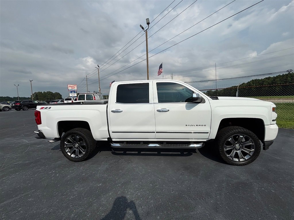 Used 2018 Chevrolet Silverado 1500 LTZ Z71 image 2
