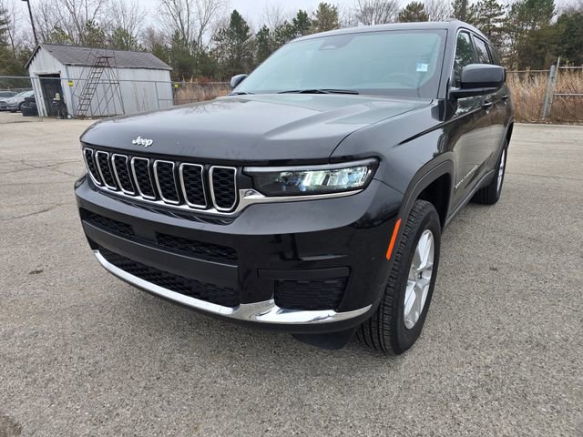 Used 2025 Jeep Grand Cherokee L Laredo w/ Luxury Tech Group I image 7