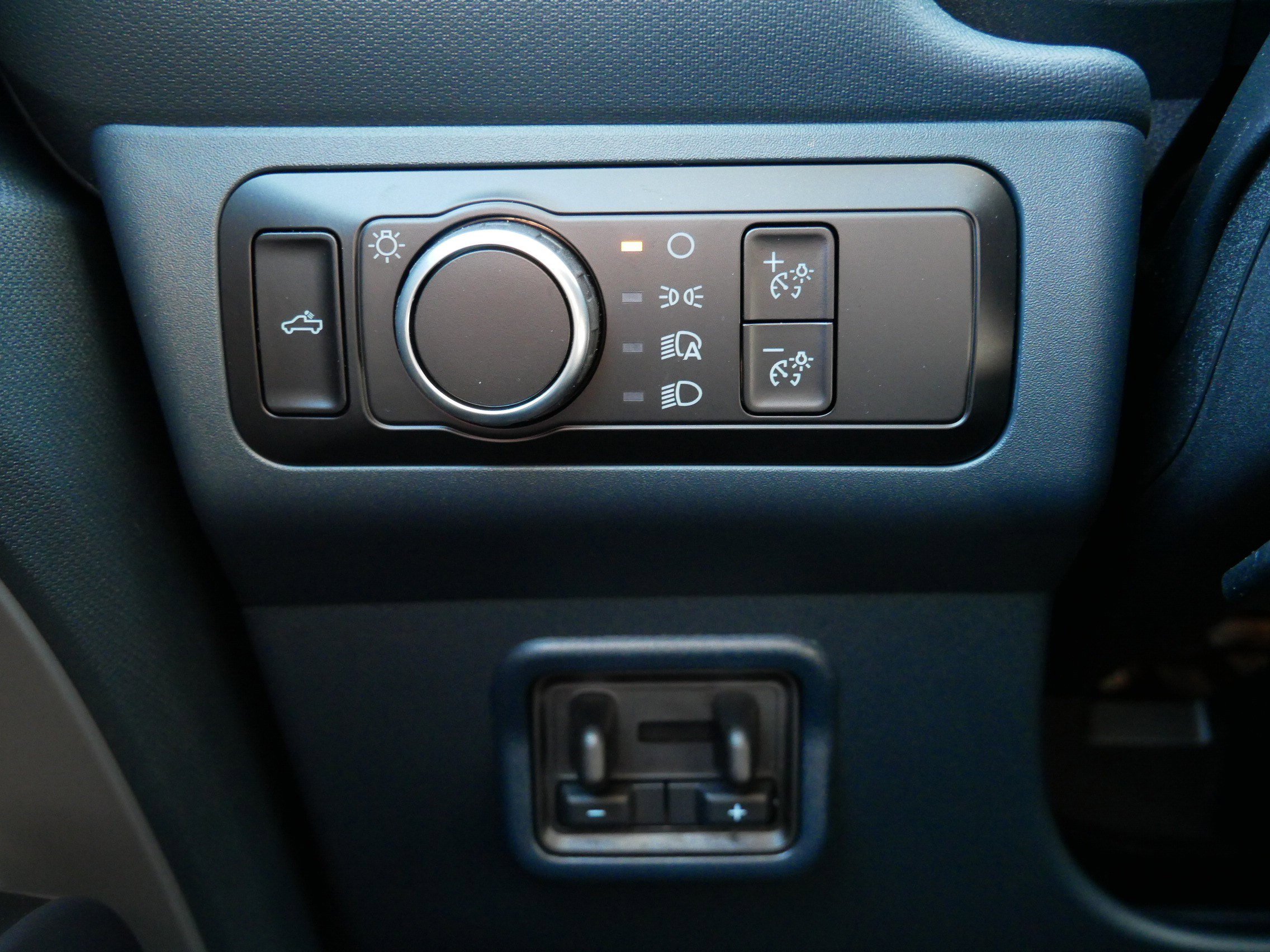 Used 2025 Ford Maverick XLT w/ XLT Luxury Package image 27