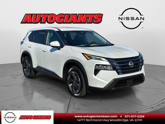 Used 2024 Nissan Rogue SV FWD image 1