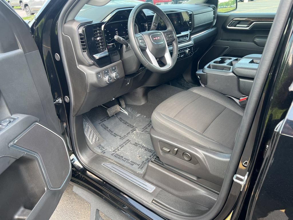 Certified 2024 GMC Sierra 1500 Elevation AWD/4WD image 10