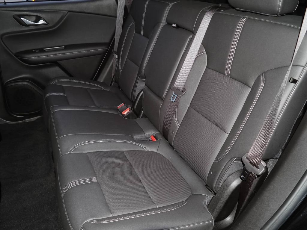 Used 2023 Chevrolet Blazer LT image 21