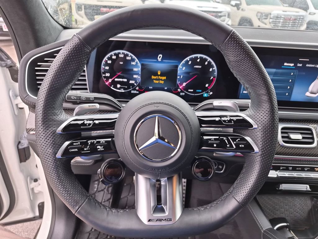Used 2024 Mercedes-Benz GLS 63 AMG 4MATIC image 23