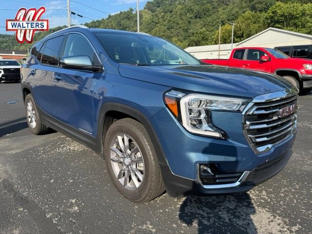 Used 2024 GMC Terrain SLT