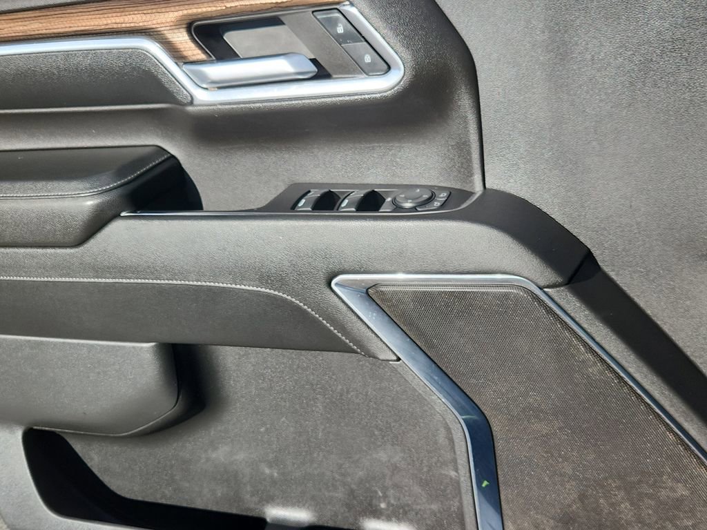 Used 2024 Chevrolet Silverado 2500 LT image 7