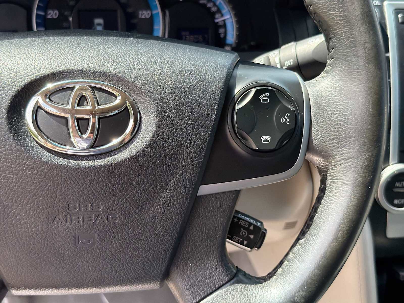Used 2012 Toyota Camry XLE w/ Convenience Pkg FWD image 21