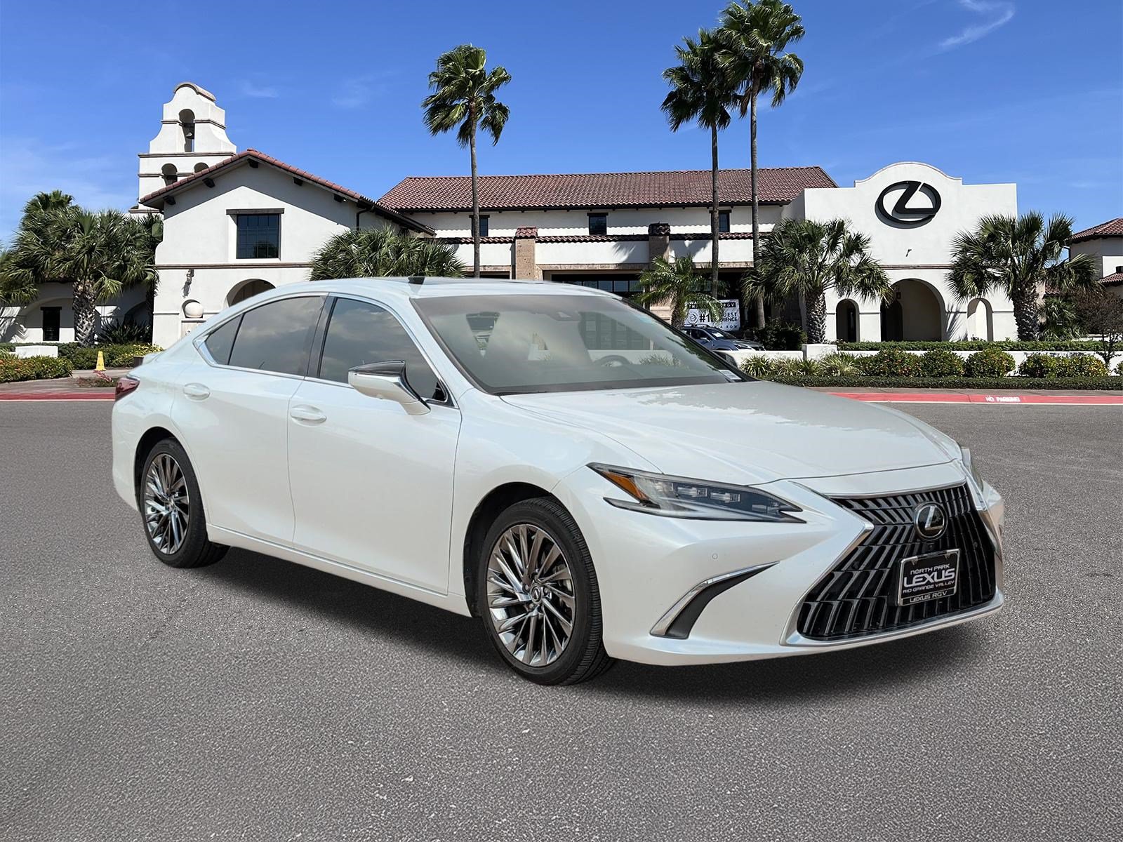 Used 2024 Lexus ES 300h Ultra Luxury w/ Accessory Package (Z2) FWD image 1