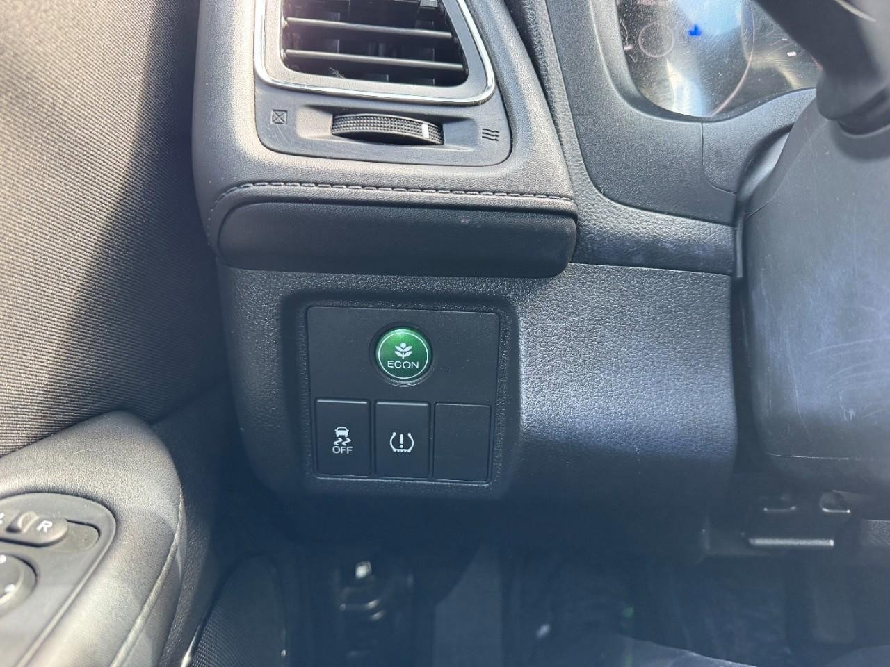 Certified 2017 Honda HR-V EX image 17