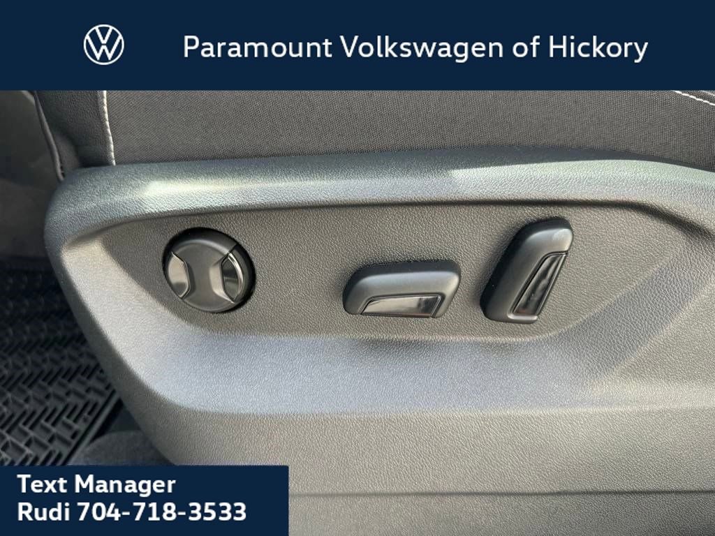 New 2026 Volkswagen Atlas SE image 6