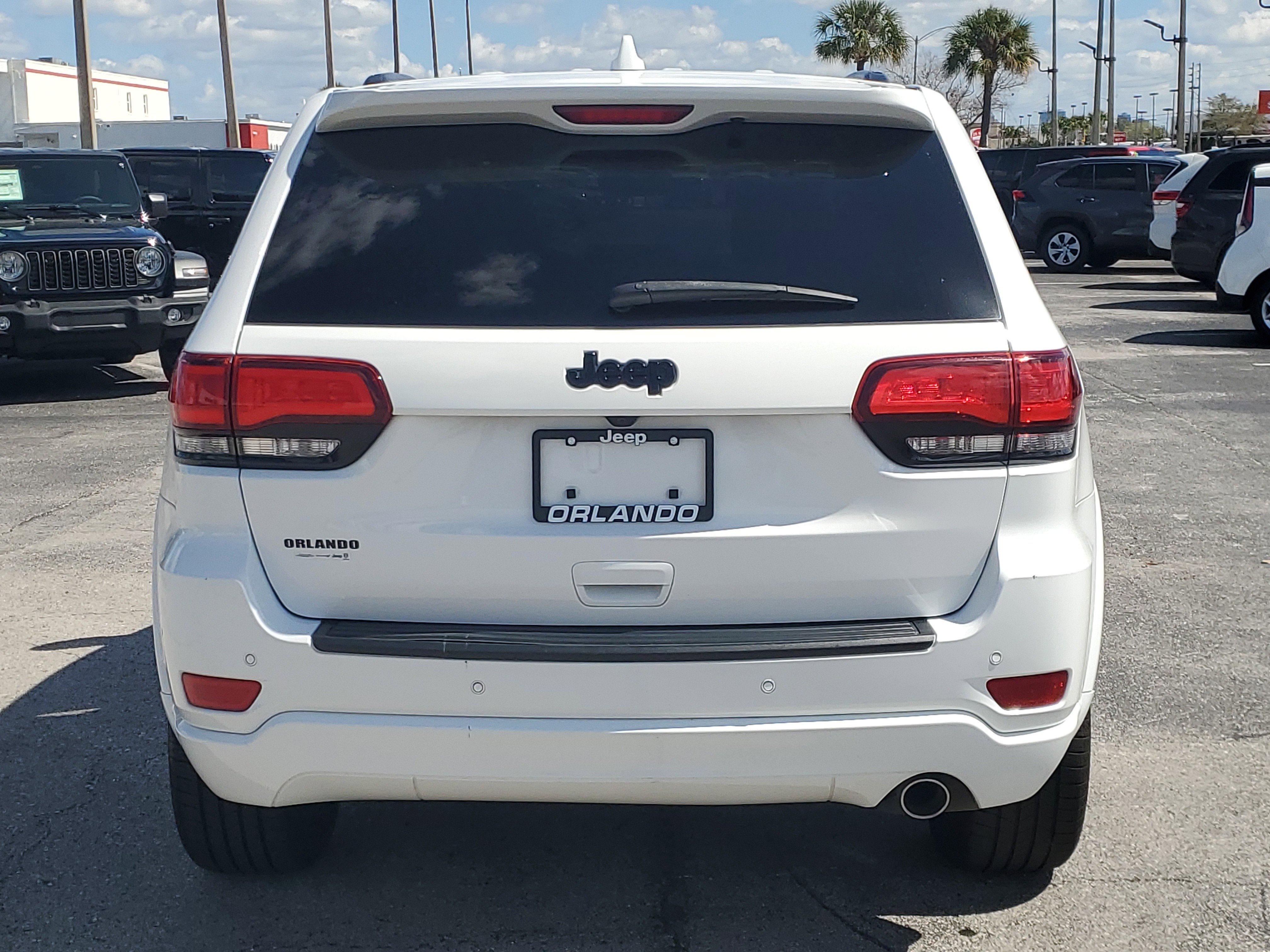 Used 2019 Jeep Grand Cherokee Altitude image 6