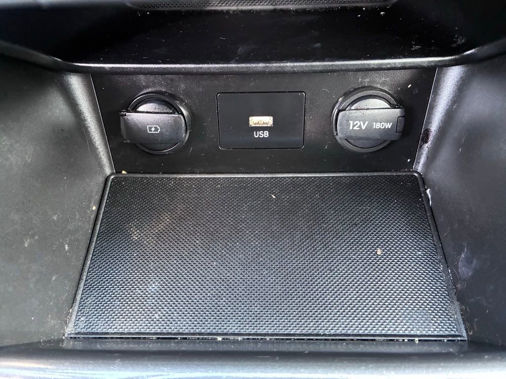 Used 2023 Hyundai Kona SEL AWD/4WD image 34