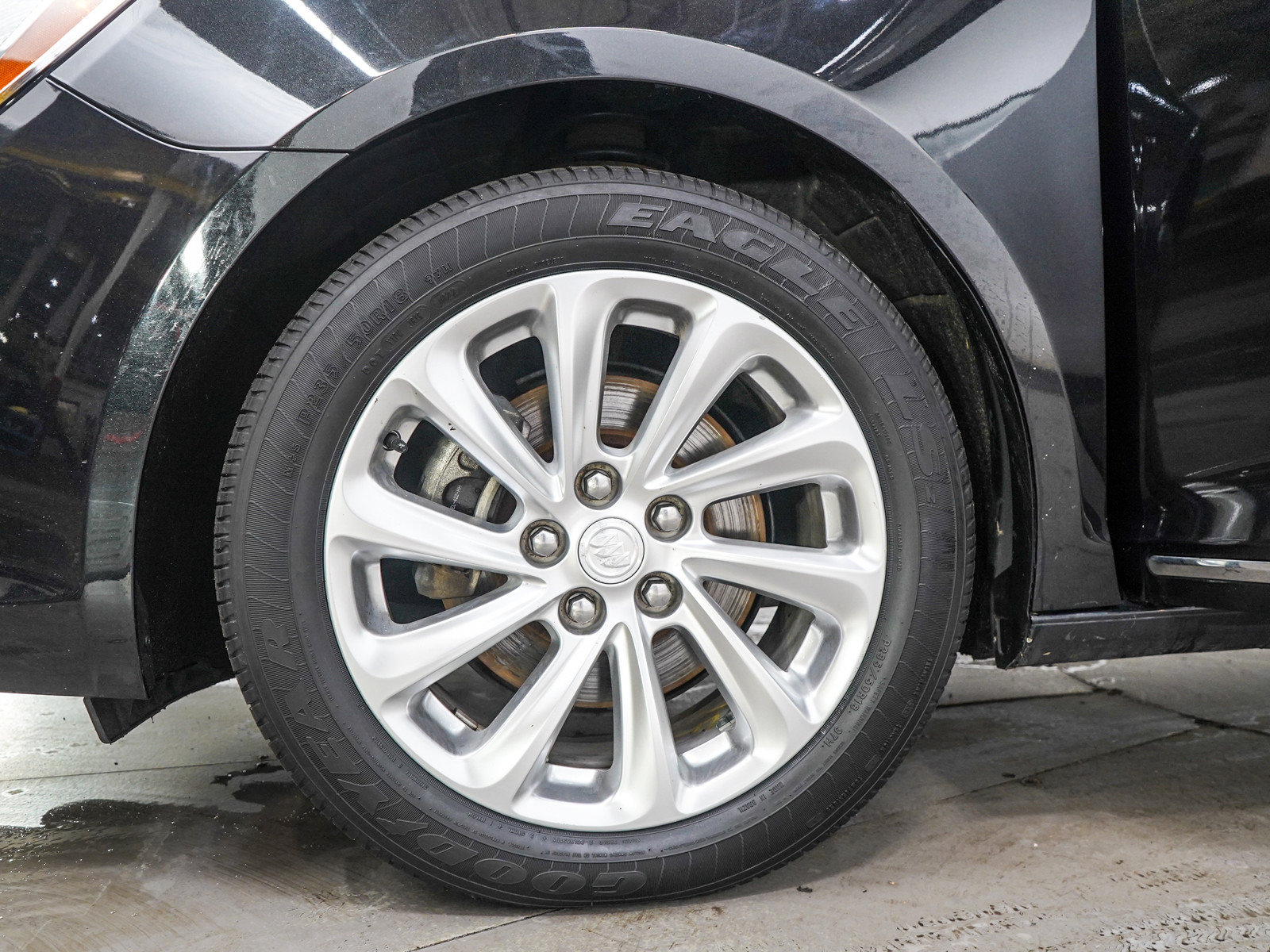 Used 2014 Buick LaCrosse Leather FWD image 28