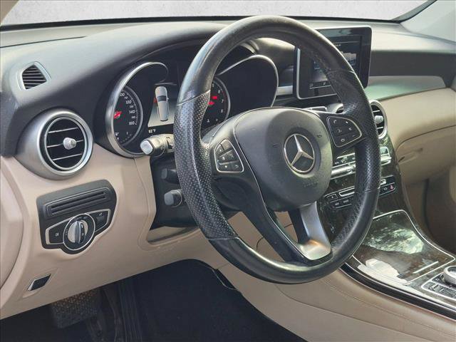 Certified 2019 Mercedes-Benz GLC 300 image 3