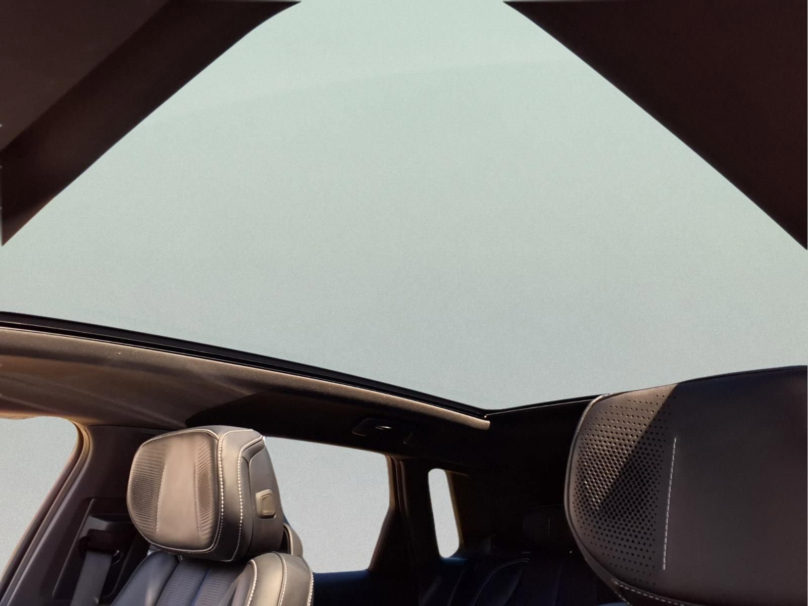 Used 2024 Cadillac Lyriq Luxury w/ LPO, Floor Liner Package AWD/4WD image 16