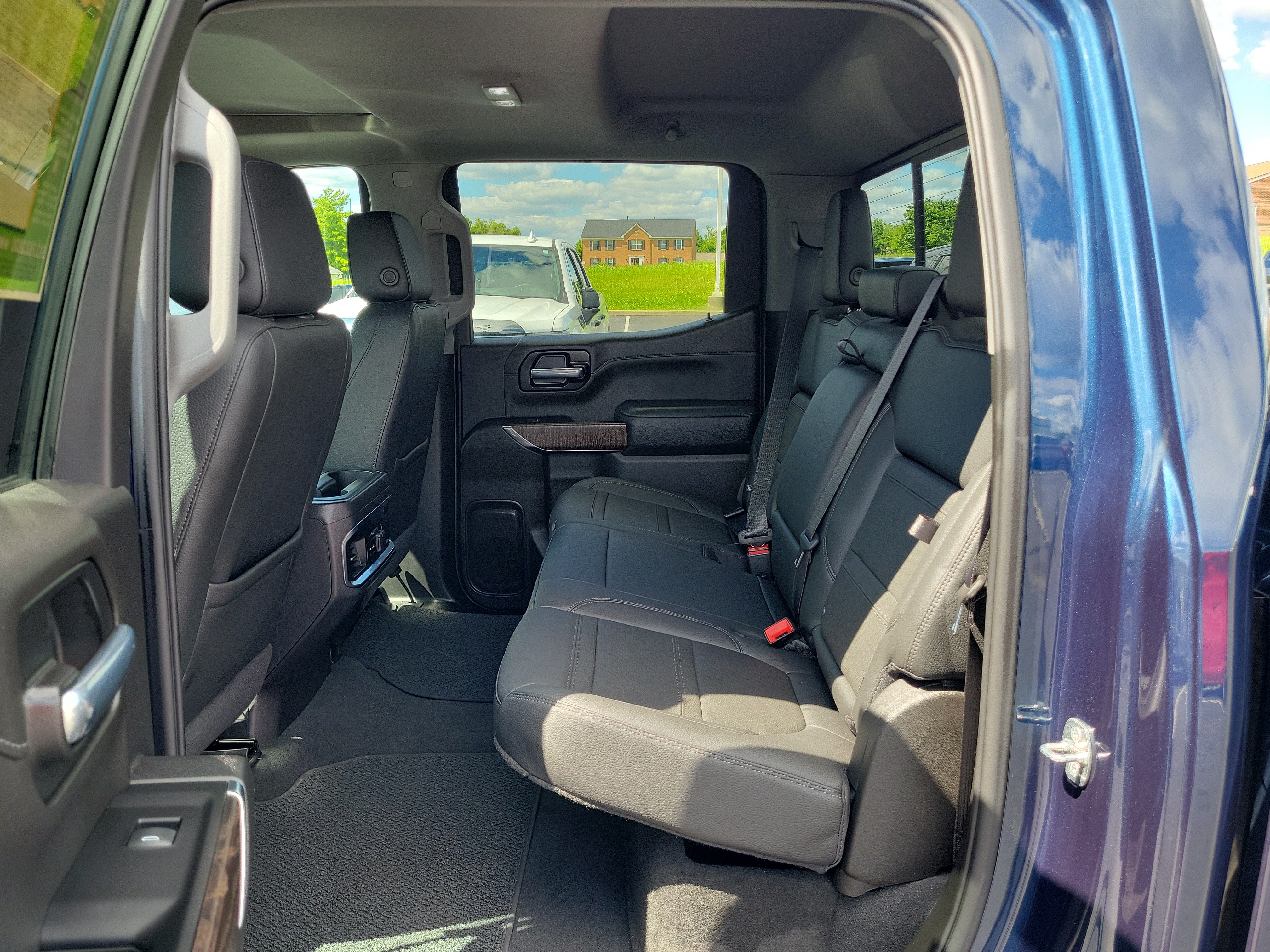 Used 2022 GMC Sierra 1500 Denali w/ Denali Reserve Package AWD/4WD image 12