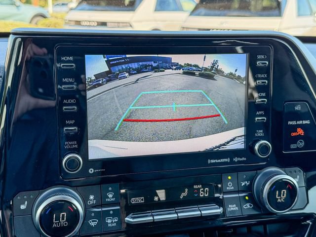Used 2022 Toyota Highlander Bronze Edition AWD/4WD image 28
