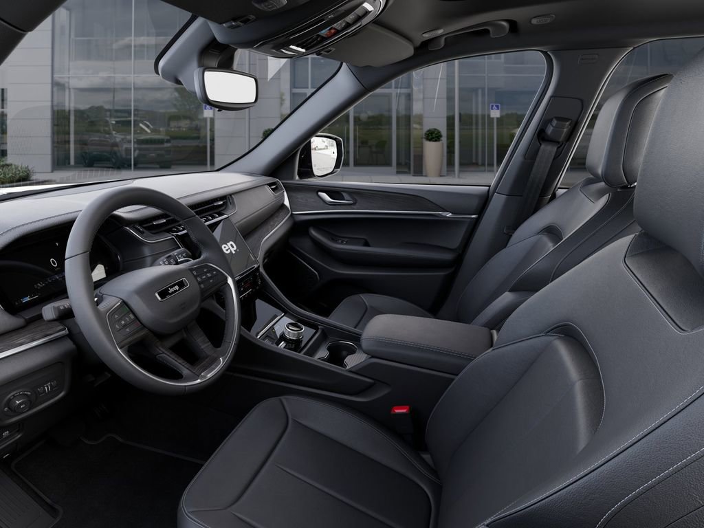 New 2025 Jeep Grand Cherokee Limited w/ Black Appearance Package AWD/4WD image 22