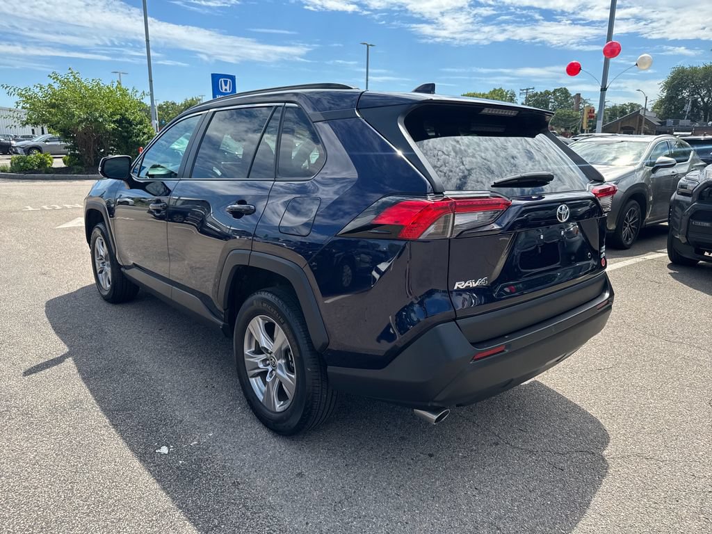 Used 2025 Toyota RAV4 XLE AWD/4WD image 5