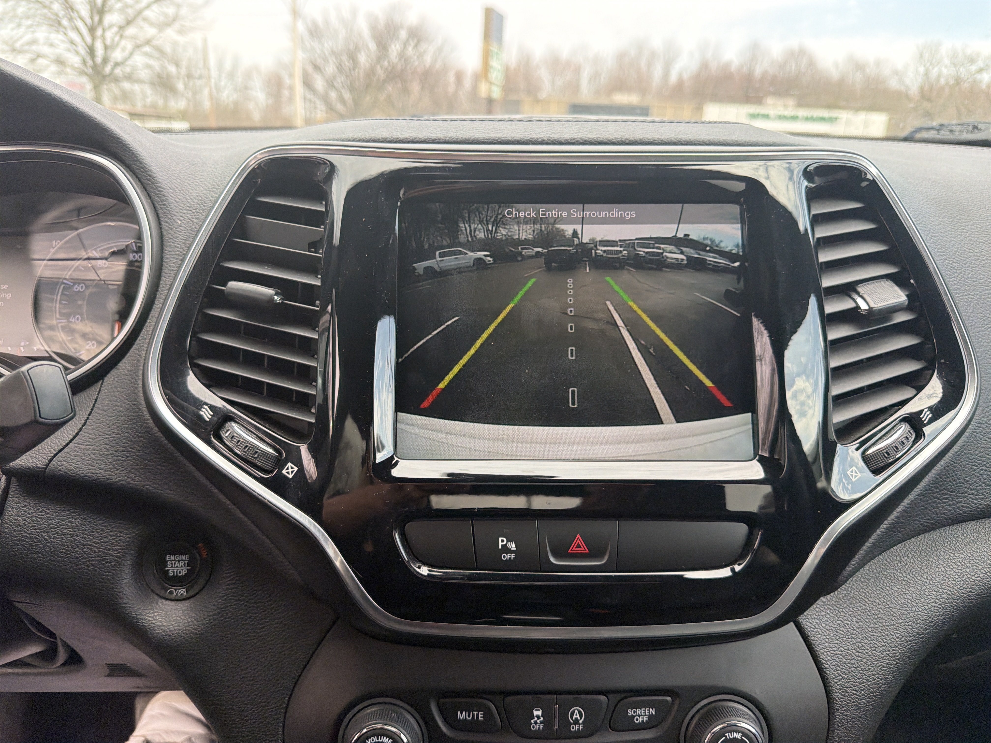 Certified 2019 Jeep Cherokee High Altitude AWD/4WD image 32