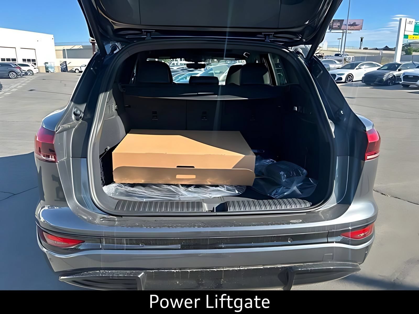 New 2027 Audi SQ6 e-tron Premium Plus AWD/4WD image 16