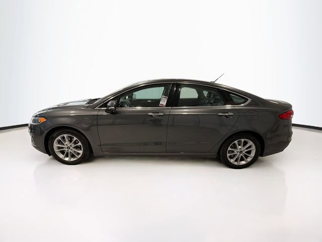 Used 2019 Ford Fusion Energi Titanium FWD image 4