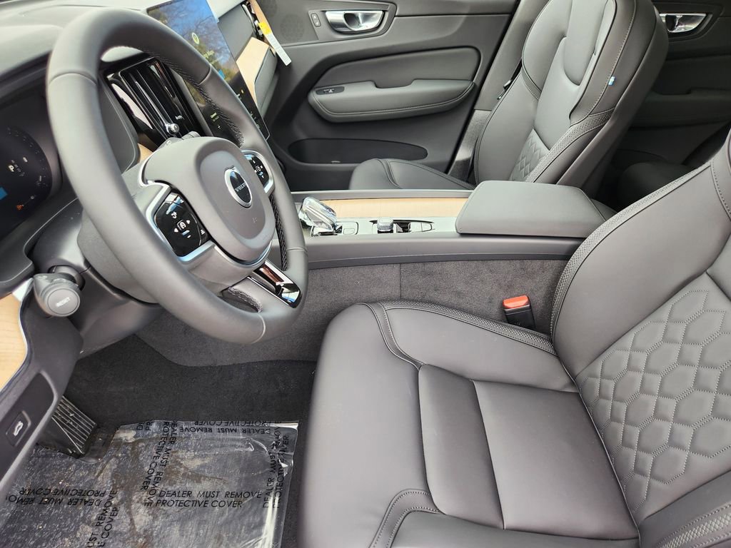 New 2026 Volvo XC60 B5 Core image 3