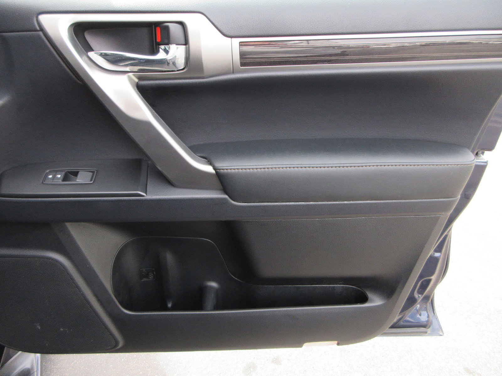 Used 2022 Lexus GX 460 Premium w/ Premium Package AWD/4WD image 25