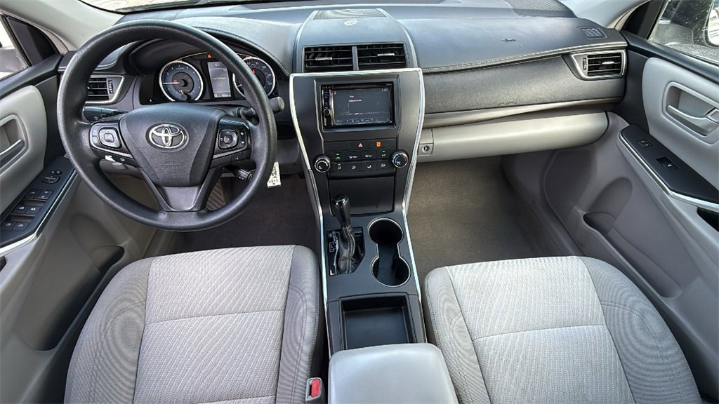 Used 2017 Toyota Camry LE image 19