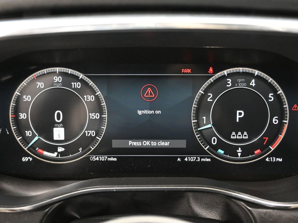 Used 2025 Jaguar F-PACE R-Dynamic S image 22