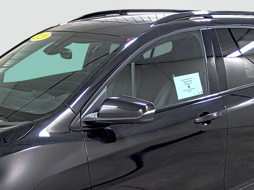 Used 2023 Chevrolet Equinox Premier AWD/4WD image 8