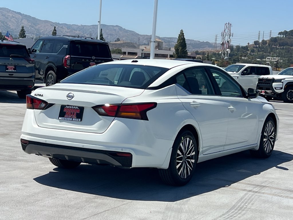 New 2026 Nissan Altima 2.5 SV FWD image 7