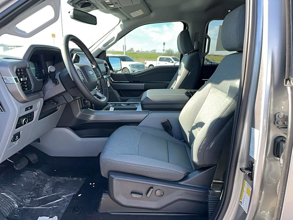 New 2025 Ford F150 XLT w/ Equipment Group 302A MID image 14