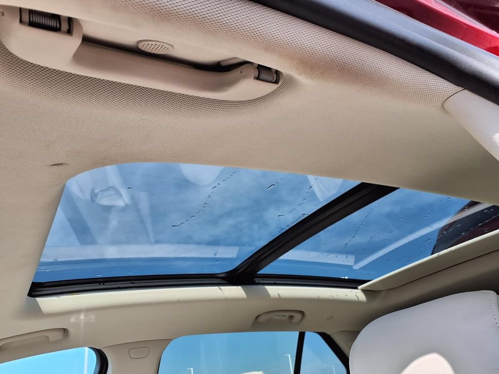 Used 2022 Buick Envision Avenir w/ Safety Package AWD/4WD image 28