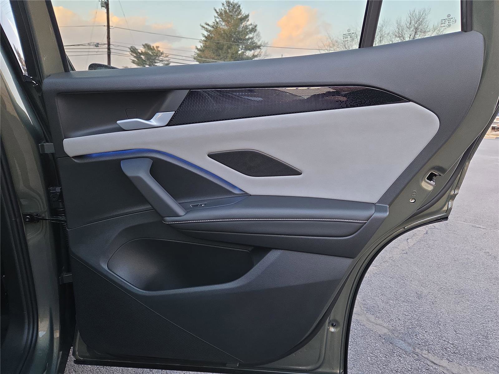 New 2026 Volkswagen Tiguan SE R-Line image 29