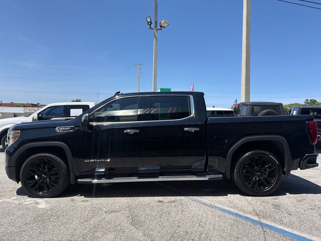 Used 2021 GMC Sierra 1500 Denali w/ Driver Alert Package II AWD/4WD image 2